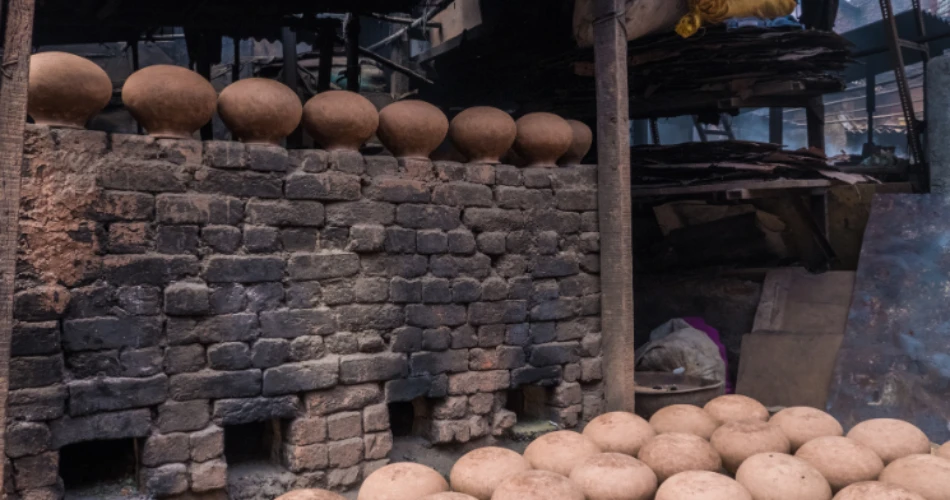 Dharavi. Menjelajahi Semangat dan Perusahaan Slum Terbesar di Asia